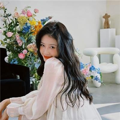 「再见」中的女人